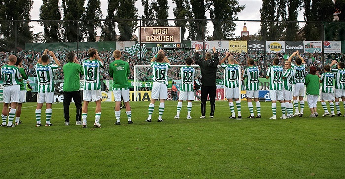 Děkovačka po utkání.