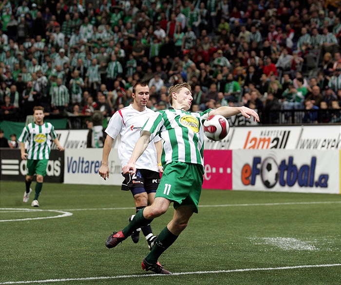 Kulvajt se dere do šance ve finále turnaje. (foto Sváči)