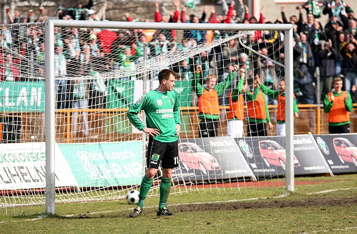 Míč je v síti - 1:1.