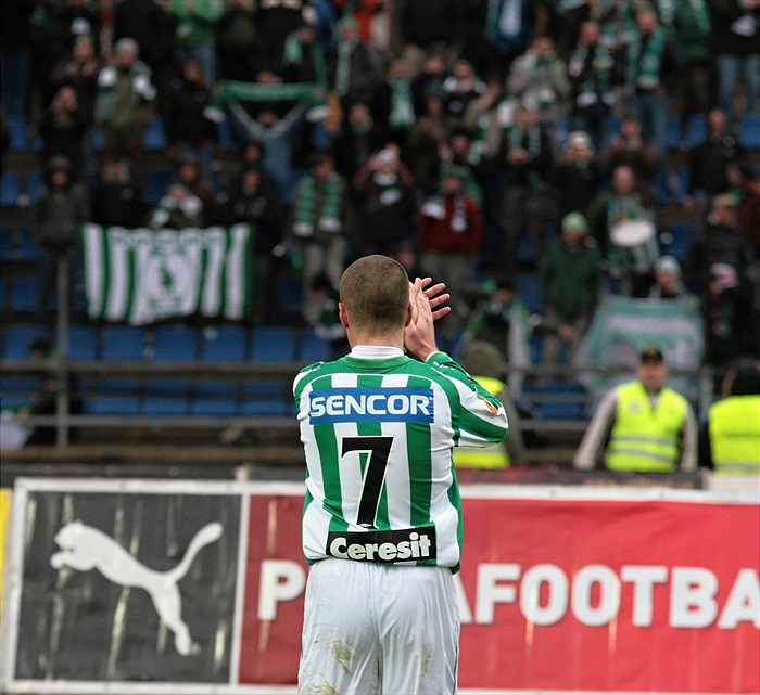 Marekl Nikl děkuje fanouškům za podporu po nevydařeném zápse