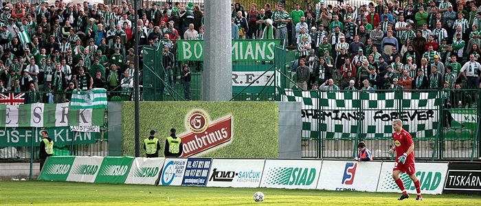 Sňozík s kotlem v zádech.