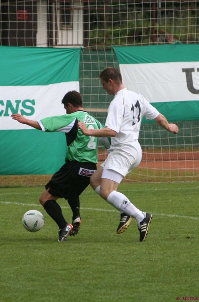 Miloslav Strnad se před obránce nedostal.