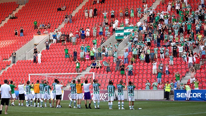 Děkovačka s kotlem.