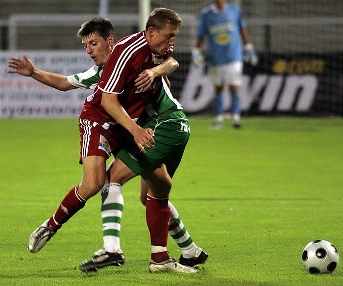 Rychlík zastavuje Kulvajta.