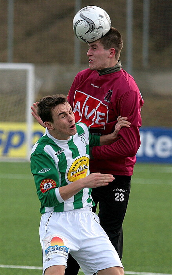 Moravec o schod níž.