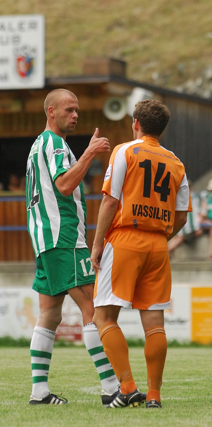 Lukáš Hartig při utkání se Slovinci.