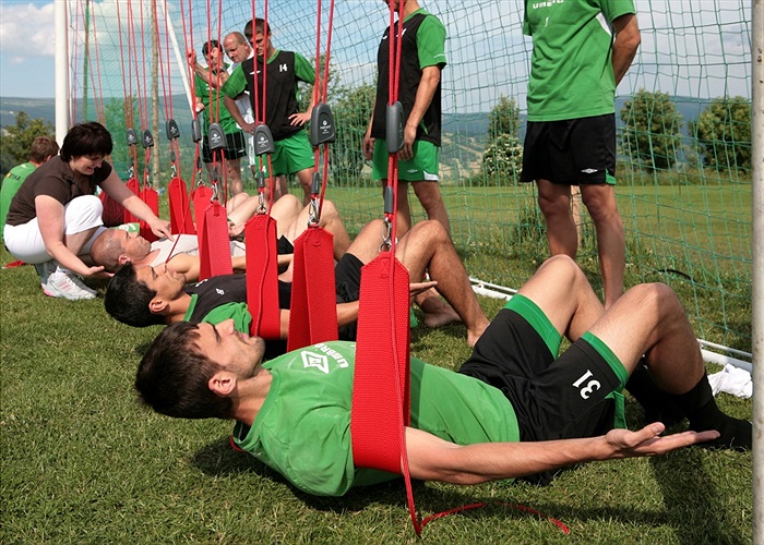 Posilovací a stabilizační cviky.