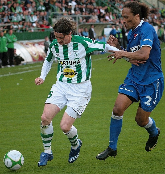 Kaufman proti Nevesovi