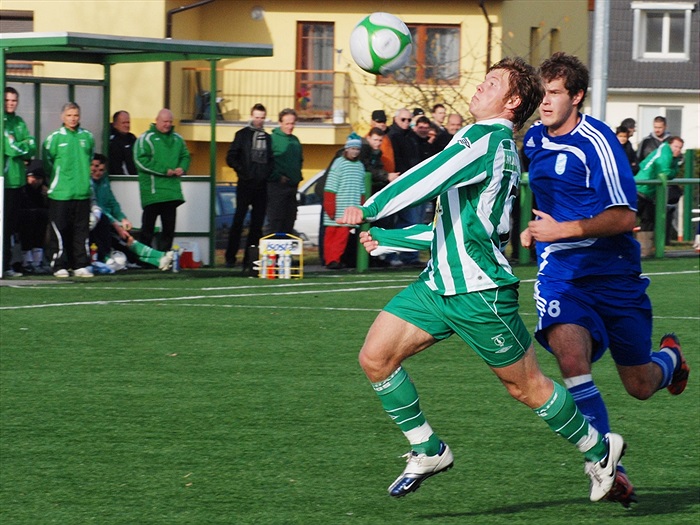 Květoň uniká soupeři