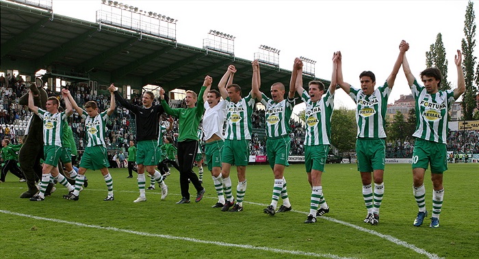 Další tři body, děkujeme.