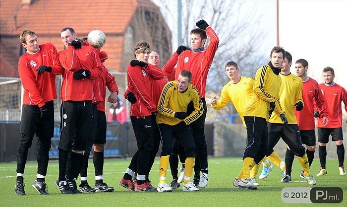Horní Měcholupy - Bohemians 1905 B 1:2 (0:0)
