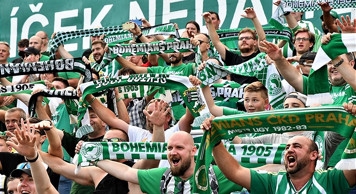 Dění na tribunách: Bohemians - Slovácko