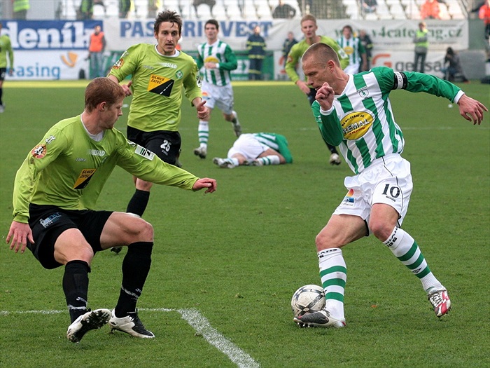 Kapitán Slezák na hrotu příkladně bojoval.