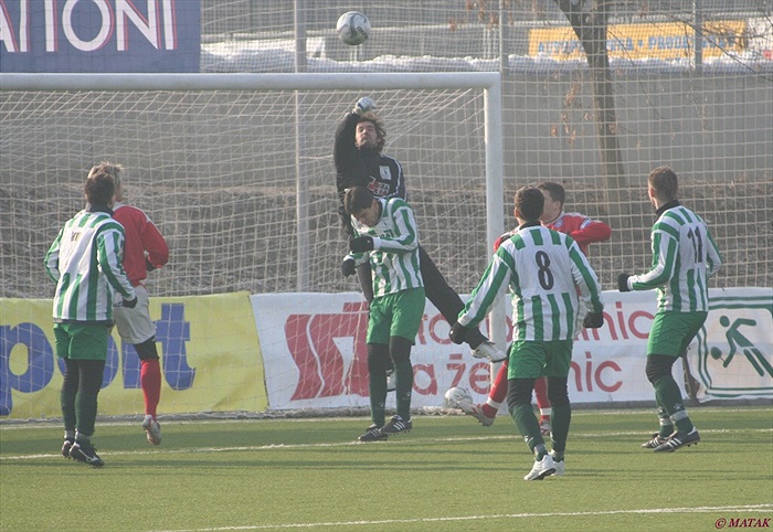 ...přesto čisté konto udržel.