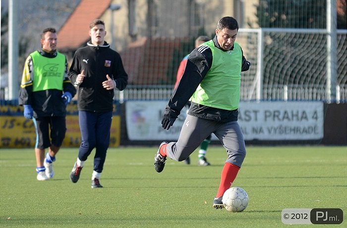 Stará garda se rozloučila s rokem 2012