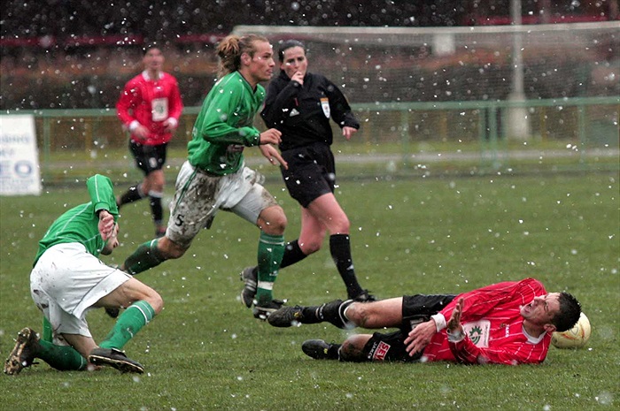 Fotbal bolel (Prachatice - Bohemians, podzim 2004)