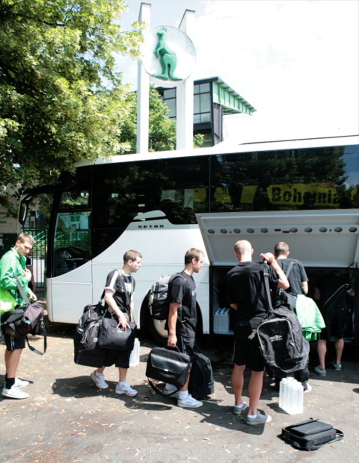 Ďolíček znovu v zajetí hráčů.