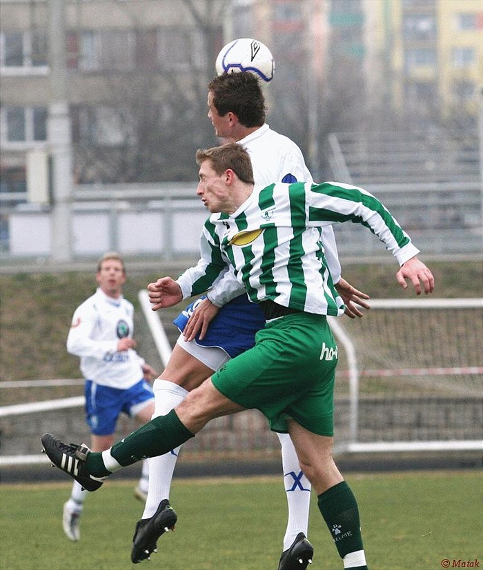 Hlavičkový souboj Tomáše Kulvajta