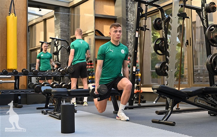 Dopolední trénink v posilovně