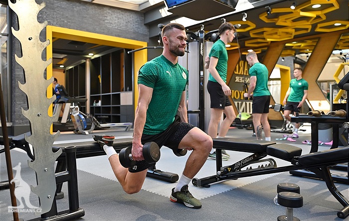 Dopolední trénink v posilovně