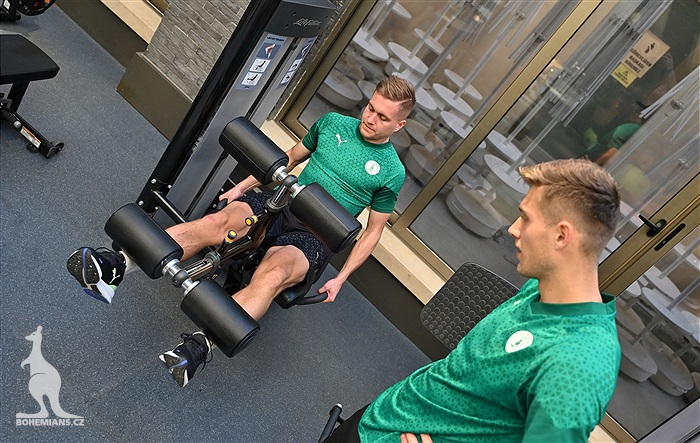 Dopolední trénink v posilovně