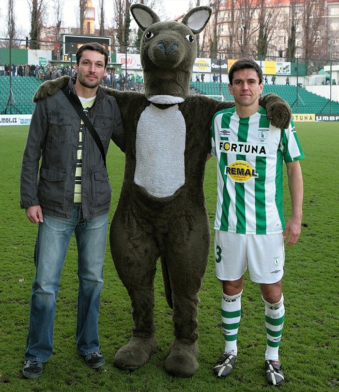 Bartři Lukášové s maskotem Bohemky