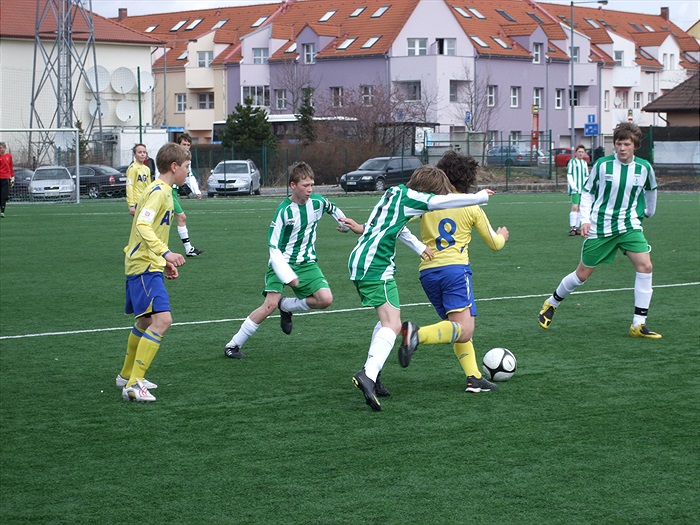 Další z mnoha prohraných soubojů