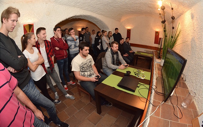 FIFA turnaj v restauraci Basilico