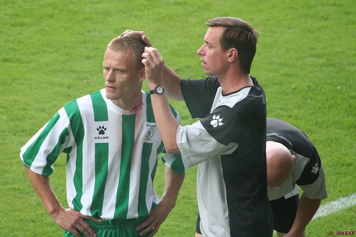 Po jednom ze soubojů musel být Dalibor Slezák ošetřen.