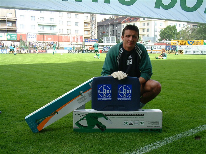 Kamil Čontofalský s cenami pro nejlepšího hráče sezony