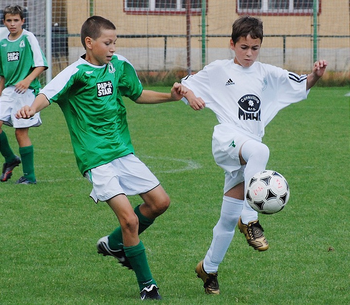 C - žáci vyloupili Plzeň, stříleli stopeři