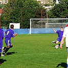 BOH - BRANÍK  6:1   Petr Kalaš při obranném zákroku. Přihlížín Kostka (9) a Habětín (6)