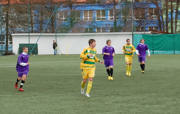 Obranná trojice - zleva Petr Ježdík, Jan Pechr, Vladislav Turea