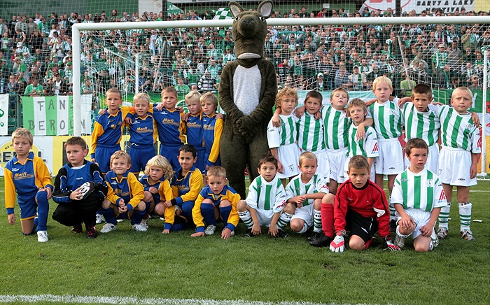 Poločasový zápas přípravek mezi Bohemkou a Benešovem.