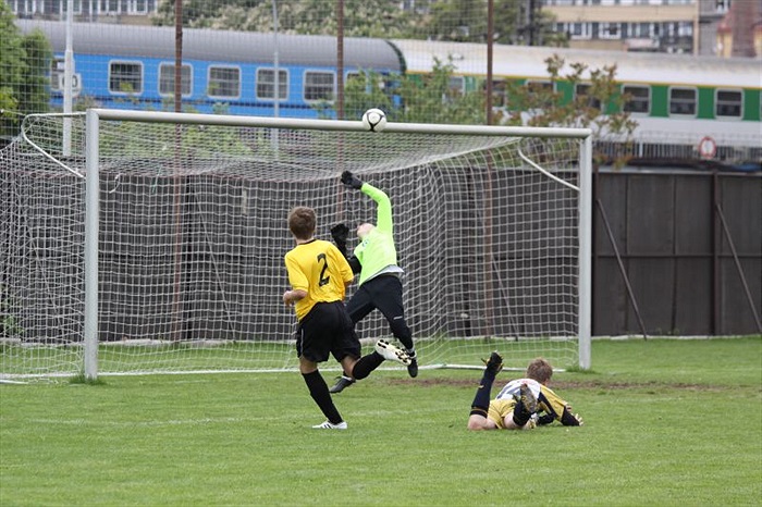Vojta v této šanci strefil "pouze" břevno