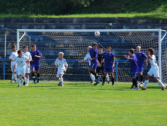 BOH - HRA  1:1   Míč odvrací do bezpečí od naší branky D. Kostka