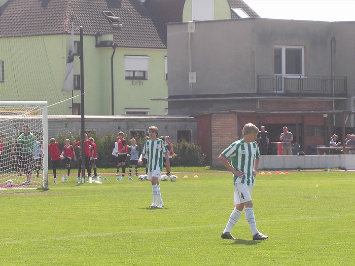 Těsně před koncem oddechují Petr Rothe a David Svozil
