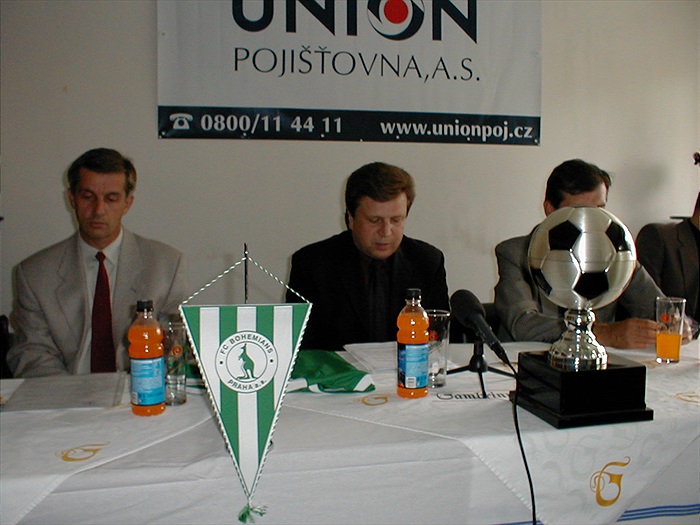 Vladimír Borovička a Pavel Švarc na tiskové konferenci