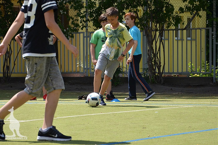 Tělocvik pod vedením trenéra Haška