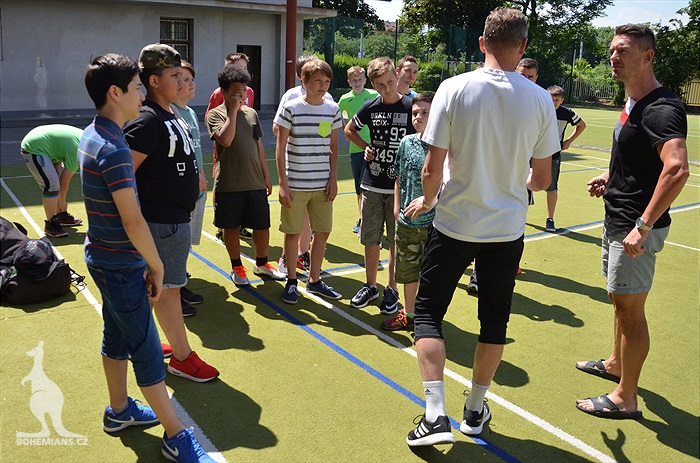 Tělocvik pod vedením trenéra Haška