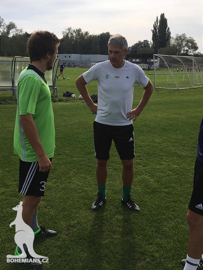 Nový trenér juniorky Vladimír Hruška