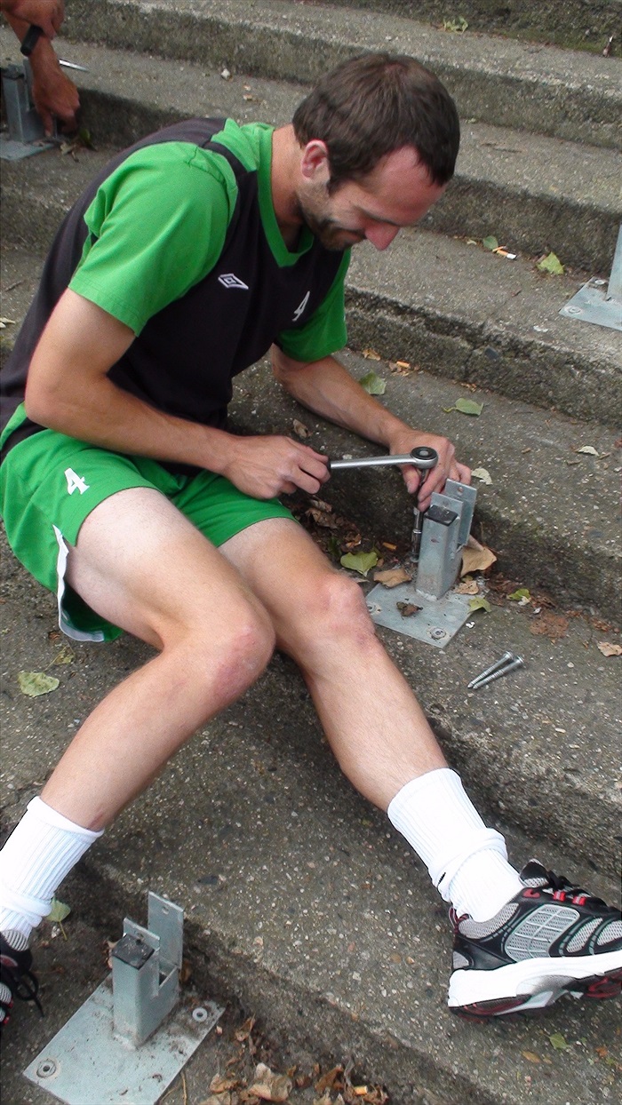 Petr Kunášek je na manuální práci zvyklý z domova.