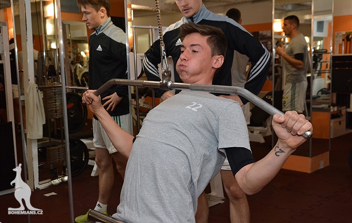 Dopolední trénink v posilovně