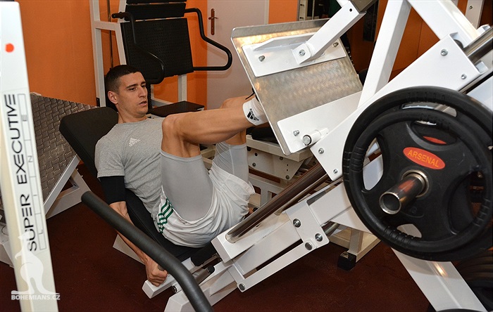 Dopolední trénink v posilovně