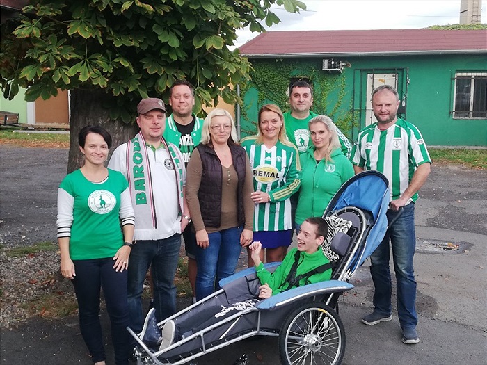 Fanklub Louny vybral 50 tisíc na speciální vozík pro Jirku.