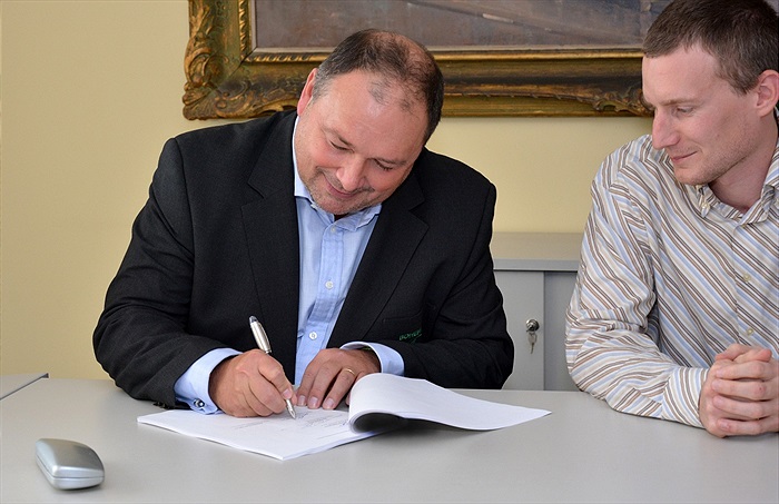 Podpis smlouvy Ďolíček radnice