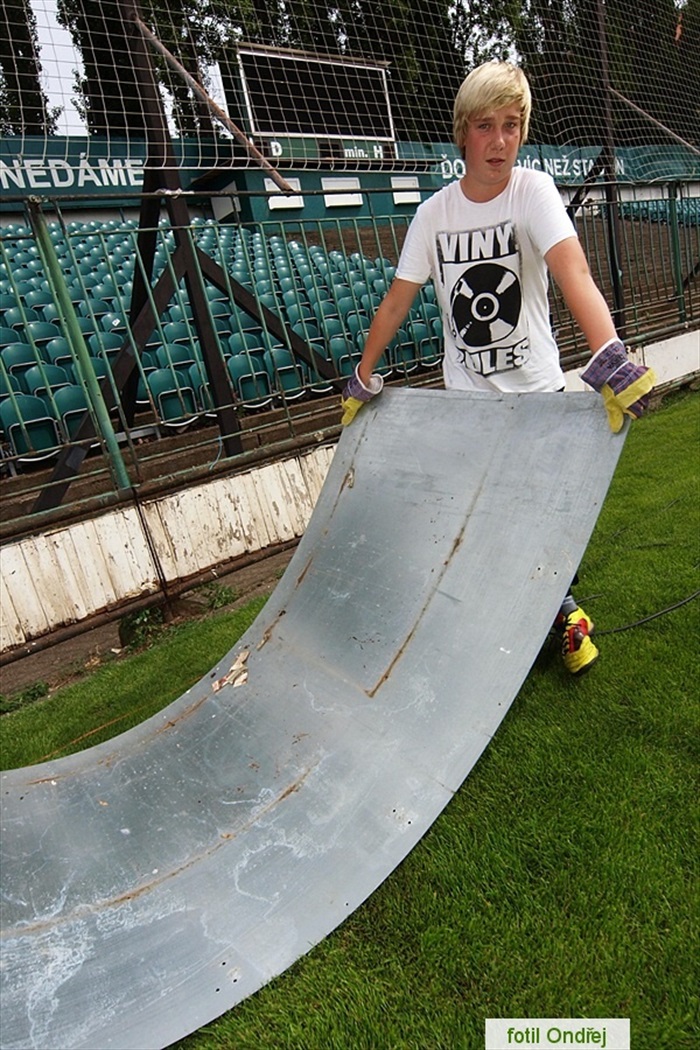 Ďolíček - velká brigáda 9. 6. 2012