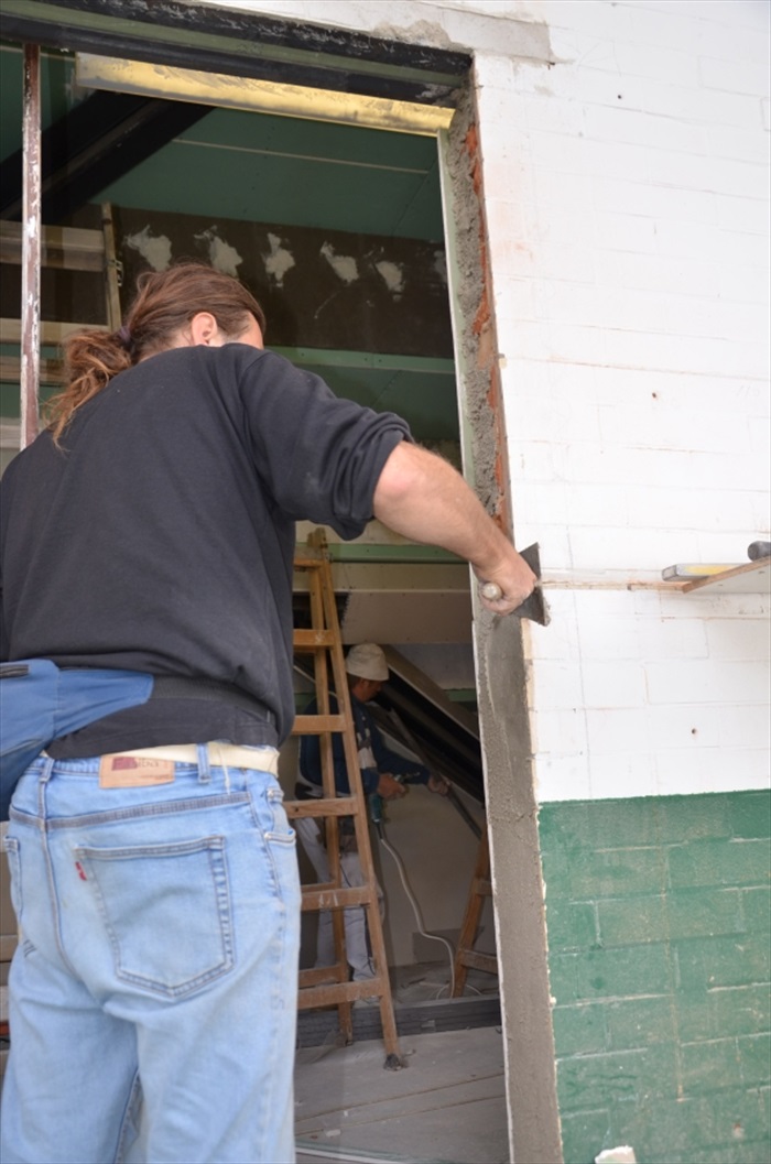 Průběh výstavby nové kotelny pro vyhřívaný trávník