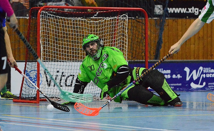 Exhibice Fotbal vs. Florbal 10:10