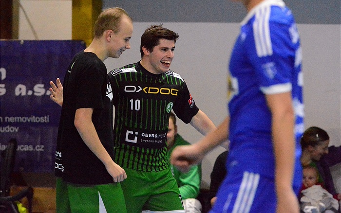 Exhibice Fotbal vs. Florbal 10:10